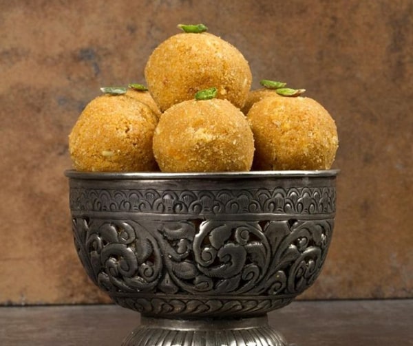 Besan Ladoo